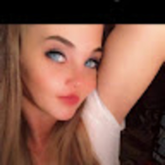 Meet your Posher, Shayleigh - Picture 1 of 1